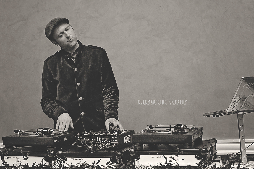 Del Vinyl Entertainment